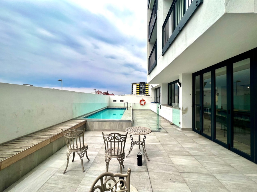 2 Bedroom Property for Sale in Woodstock Western Cape